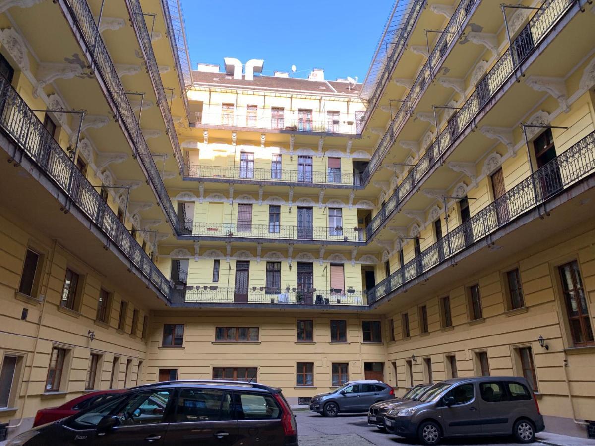 H & A Suite Synagogue Budapest Exterior foto